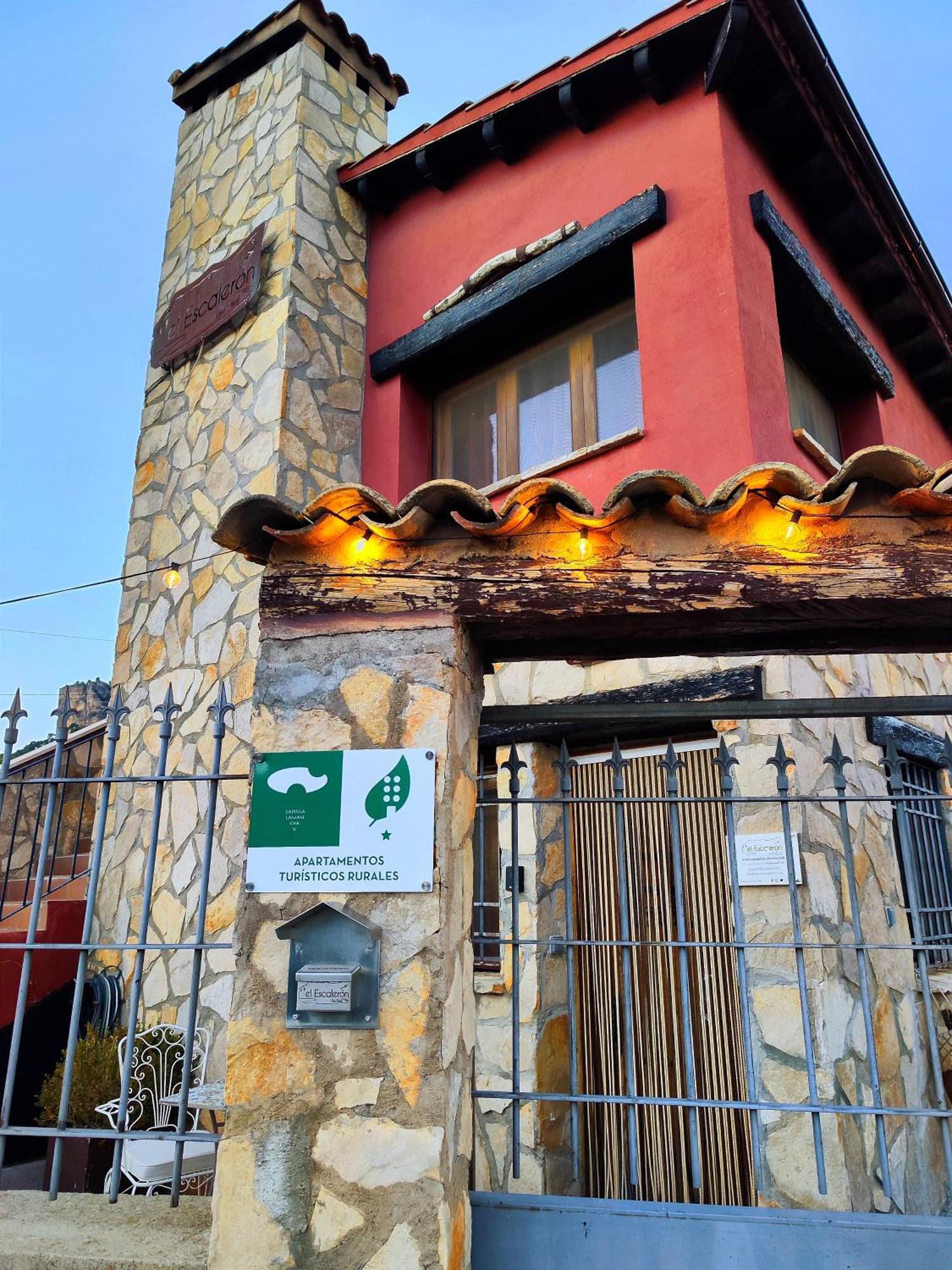 דירות Uña Casa El Escaleron מראה חיצוני תמונה
